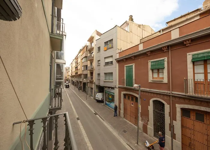 Bravissimo Pont Areny, Modern 3 Bedroom Girona