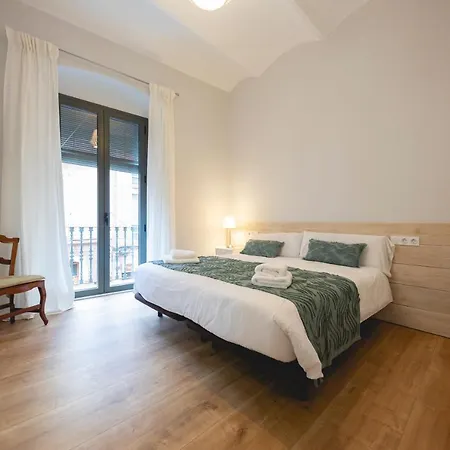 Apartman Bravissimo Pont Areny, Modern 3 Bedroom