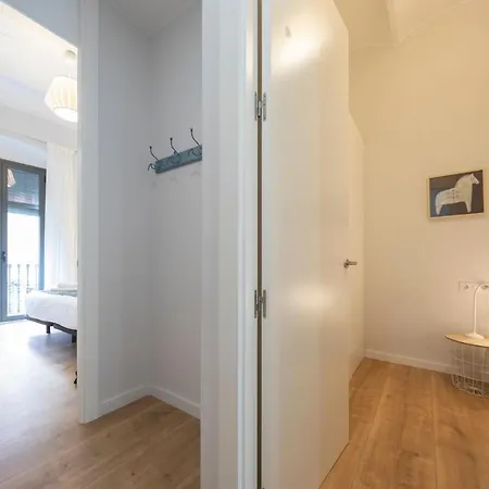 Bravissimo Pont Areny, Modern 3 Bedroom Apartman *