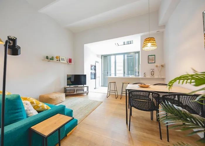 Bravissimo Pont Areny, Modern 3 Bedroom Жерона